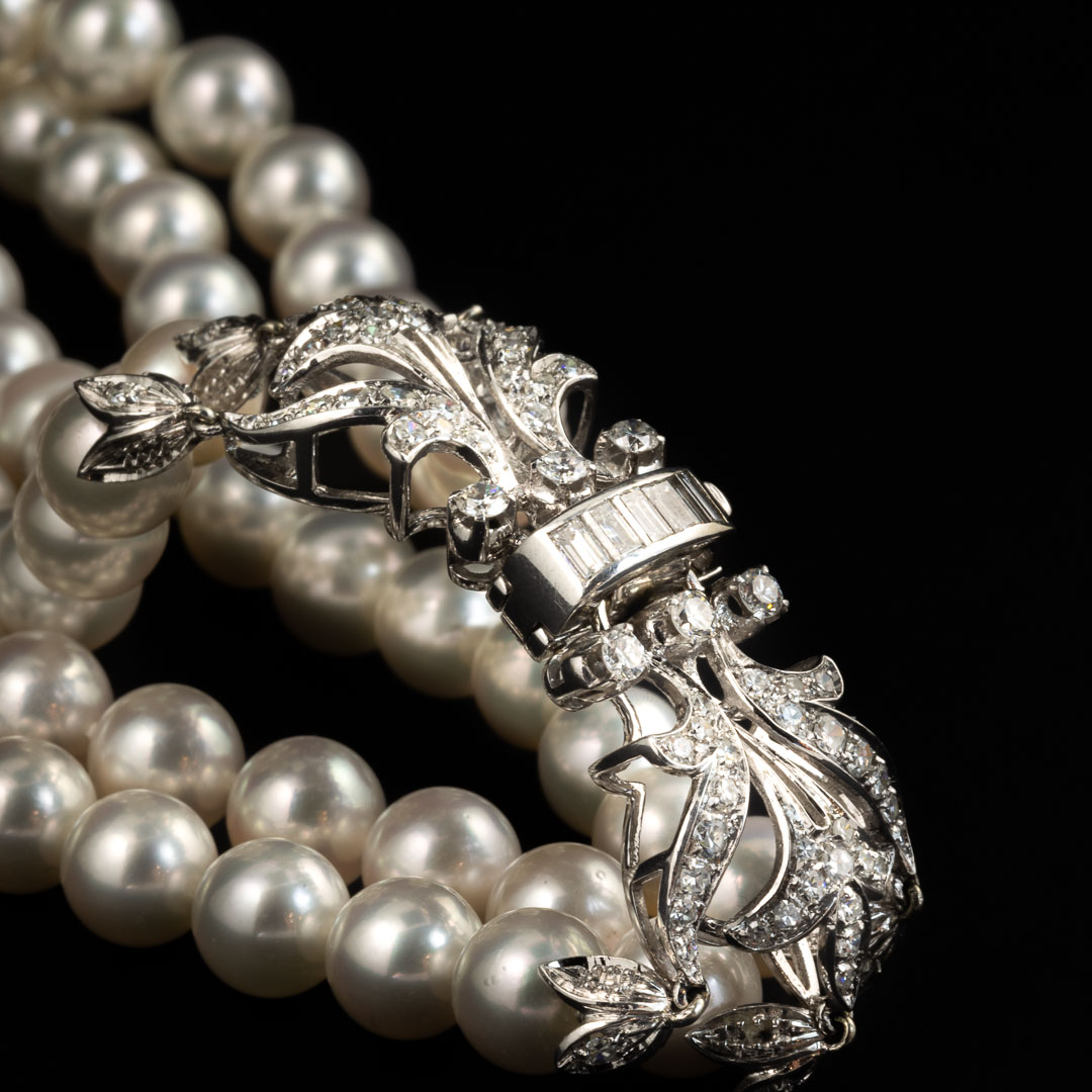Collana di perle con chiusura in oro 19kt e diamanti - immagine 2