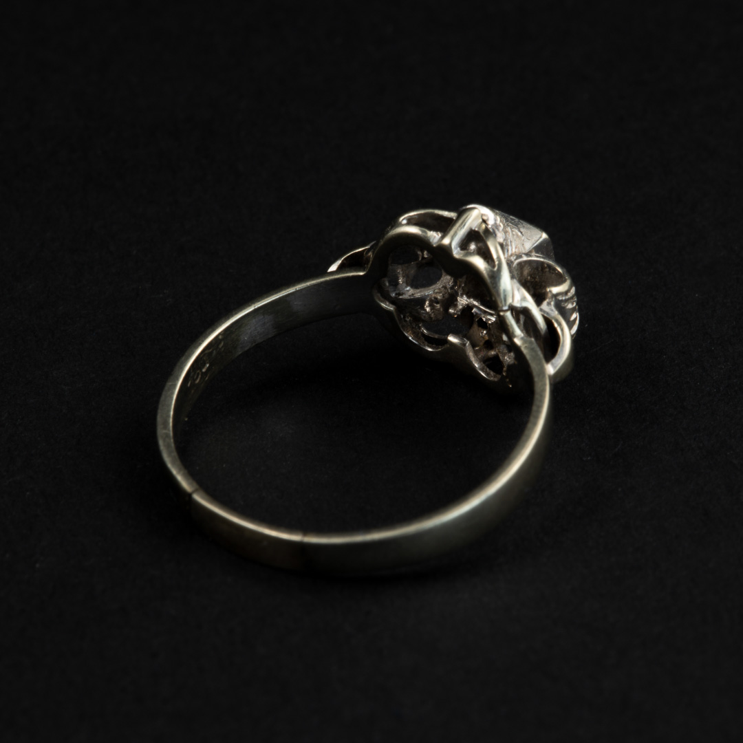 Anello in platino e diamanti - immagine 2