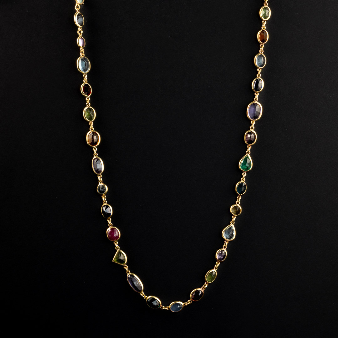 Collana in oro 18kt e pietre naturali