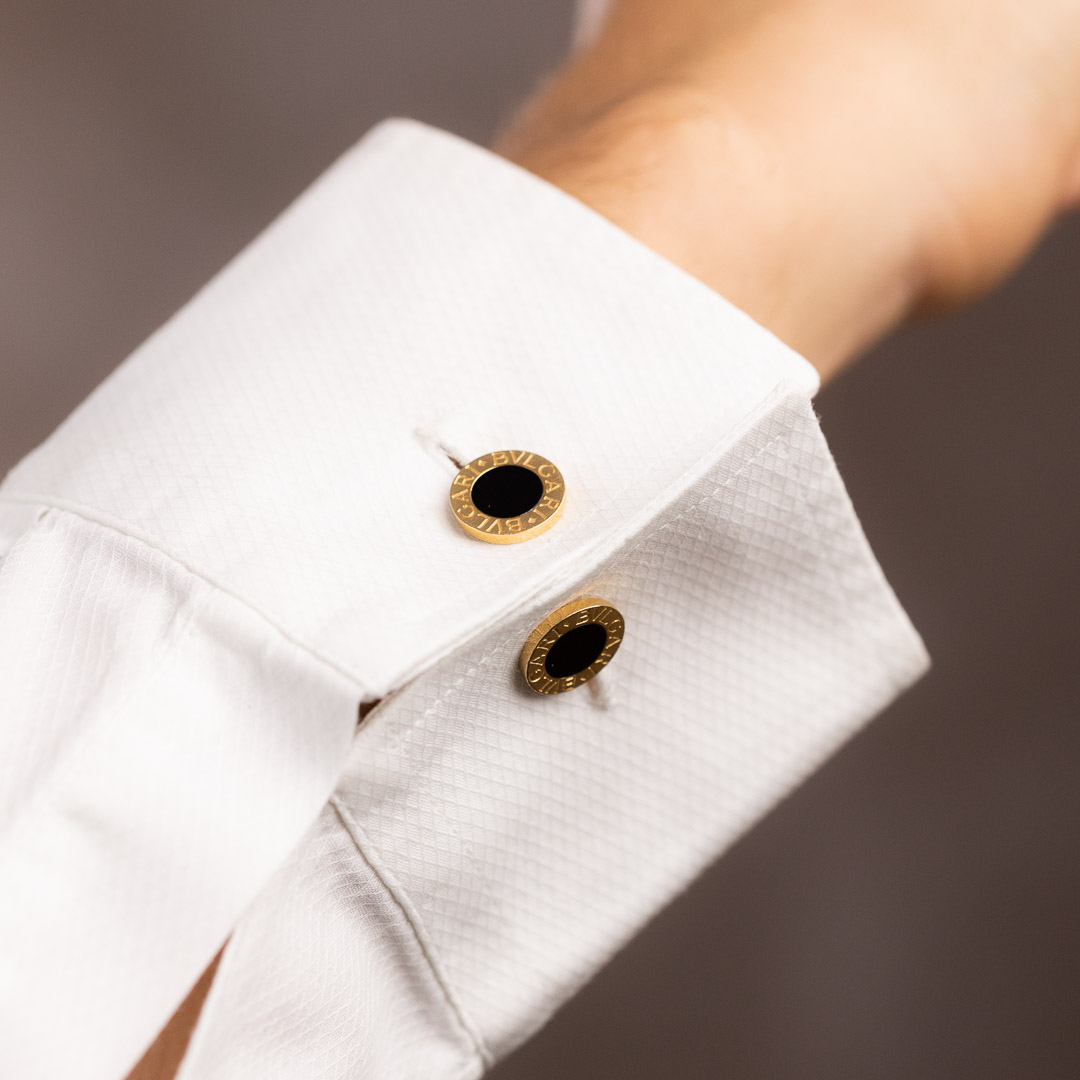 Gemelli in oro 18kt e onice firmati Bvlgari - immagine 3